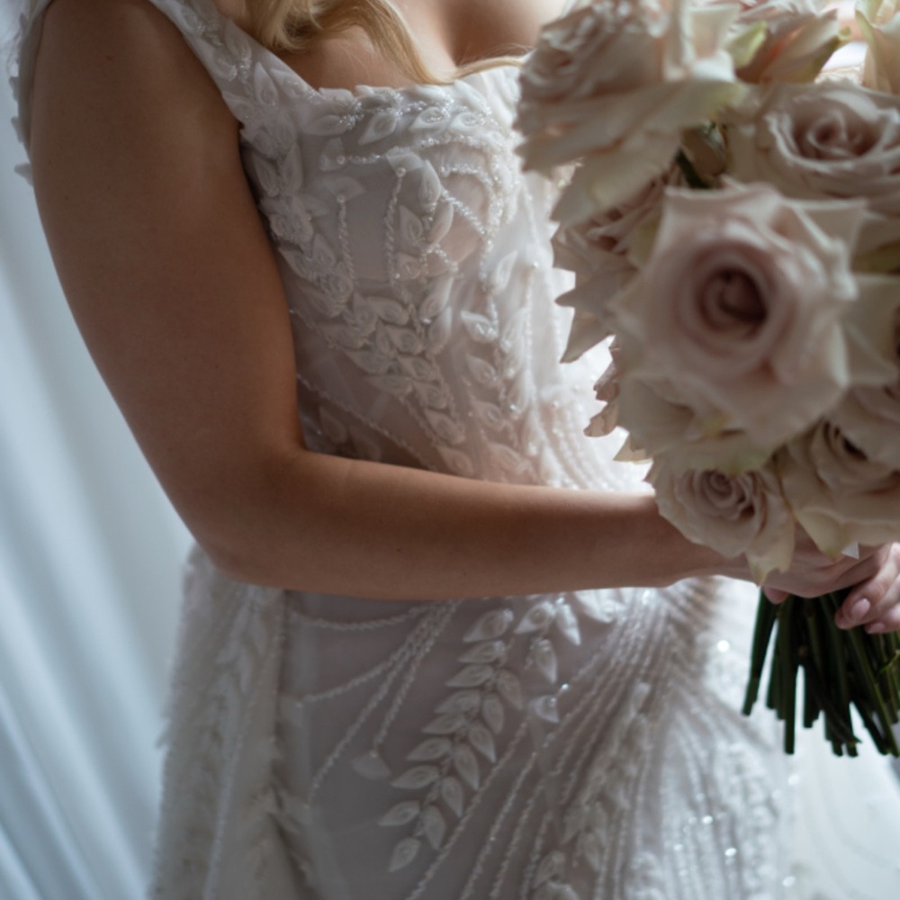 Leah Da Gloria Aspen Wedding Gown - Picture 11 of 12